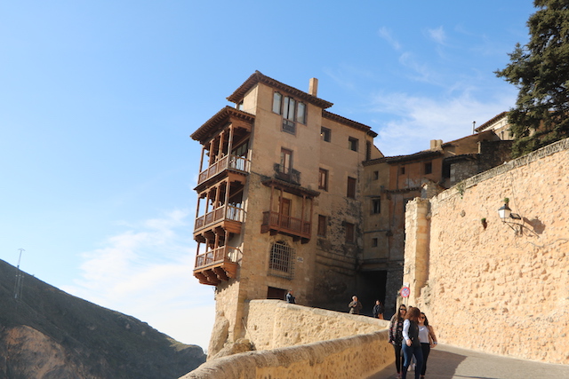 casas colgadas cuenca 